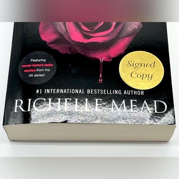 NEW Signed 10th Anniversary Edition of Vampire Academy by Richelle Mead - Picture 8 of 15